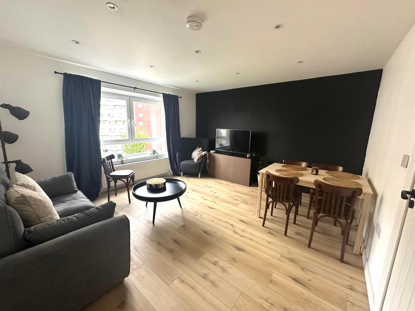Holyrood Central Apartment Edinburgh Exterior photo